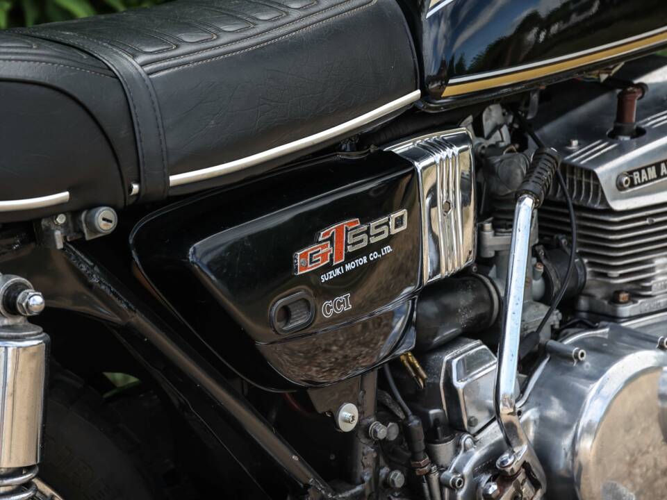 Image 25/25 of Suzuki GT 550 II (1976)