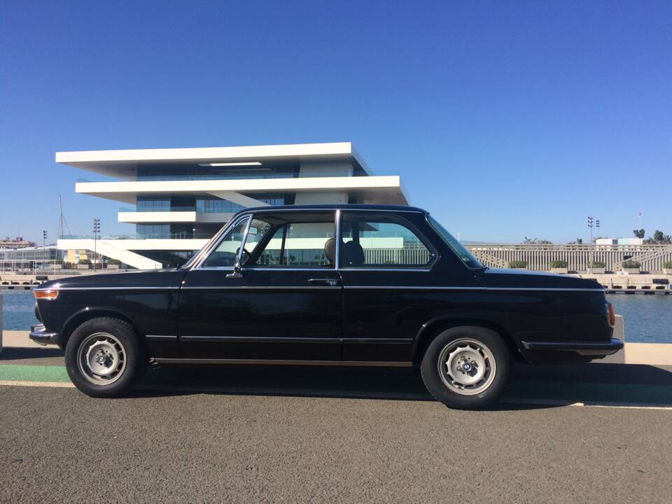 Image 3/55 de BMW 2002 (1975)