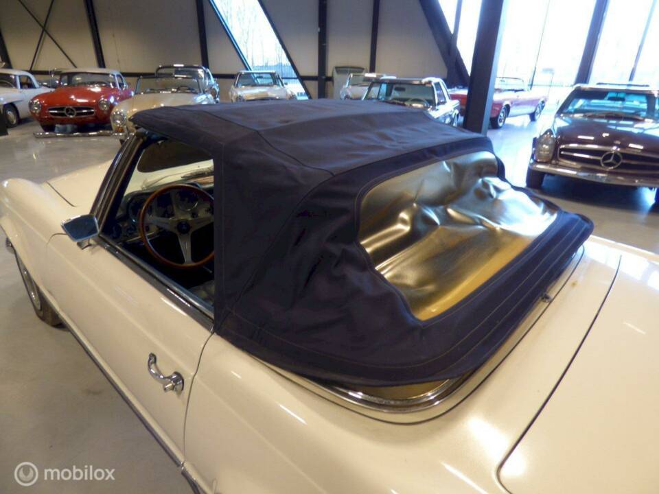 Bild 9/12 von Mercedes-Benz 280 SL (1969)