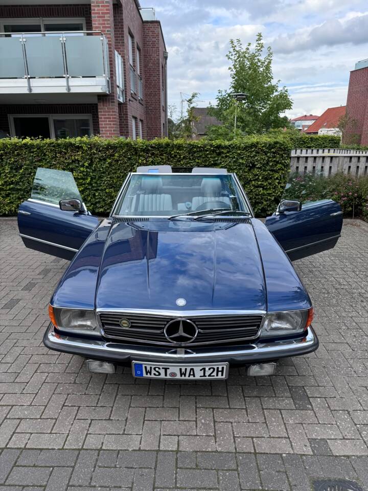 Image 5/50 de Mercedes-Benz 280 SL (1985)