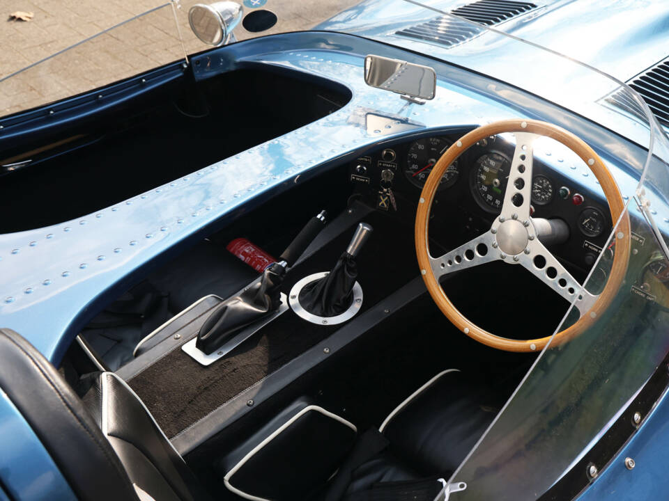 Image 55/60 of Jaguar D-Type (1967)
