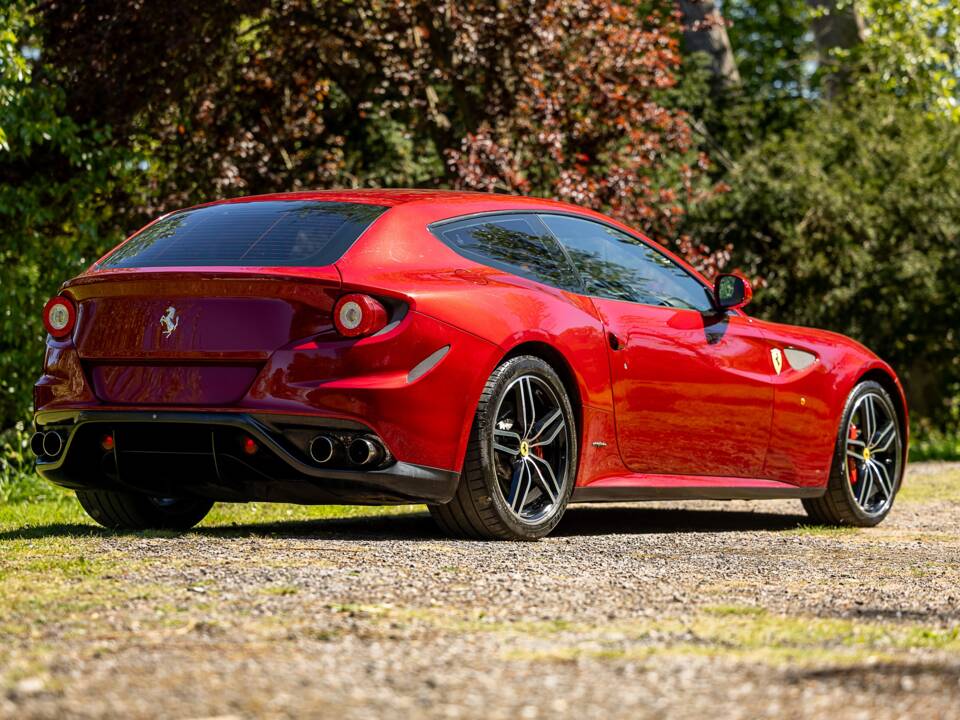 Bild 8/50 von Ferrari FF (2012)