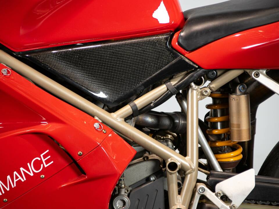 Immagine 30/50 di Ducati 996 (2000)