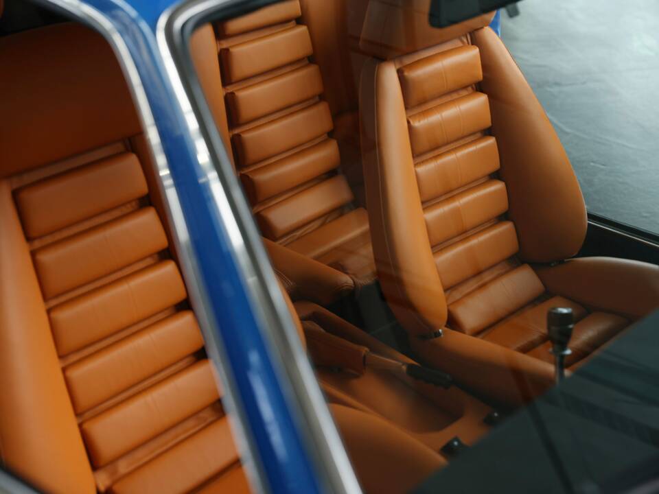 Bild 38/50 von Lamborghini Urraco P 250 (1973)