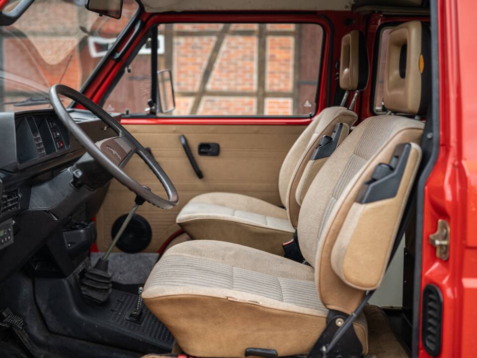 Bild 25/94 von Volkswagen T3 Transporter Syncro 2.1 (G-Kat) (1986)