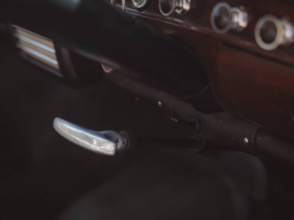 Bild 24/50 von Mercedes-Benz 220 a (1956)