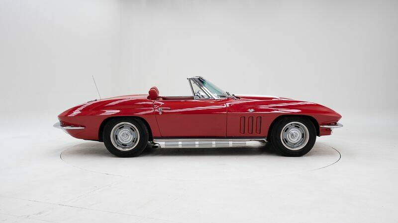 Immagine 6/15 di Chevrolet Corvette Sting Ray Convertible (1965)