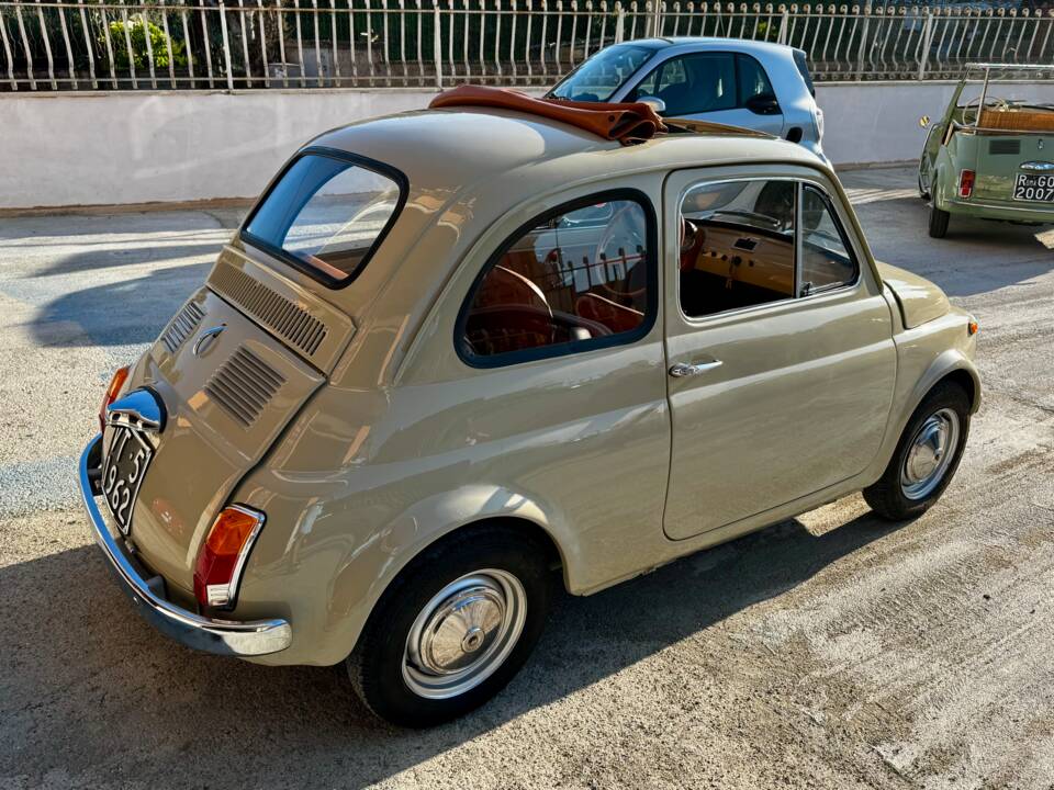 Image 7/39 of FIAT 500 F (1968)