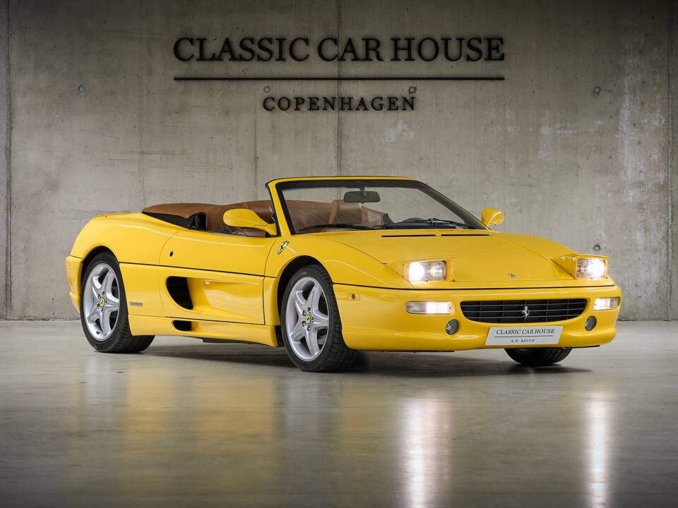 Image 13/100 of Ferrari F 355 Spider (1999)