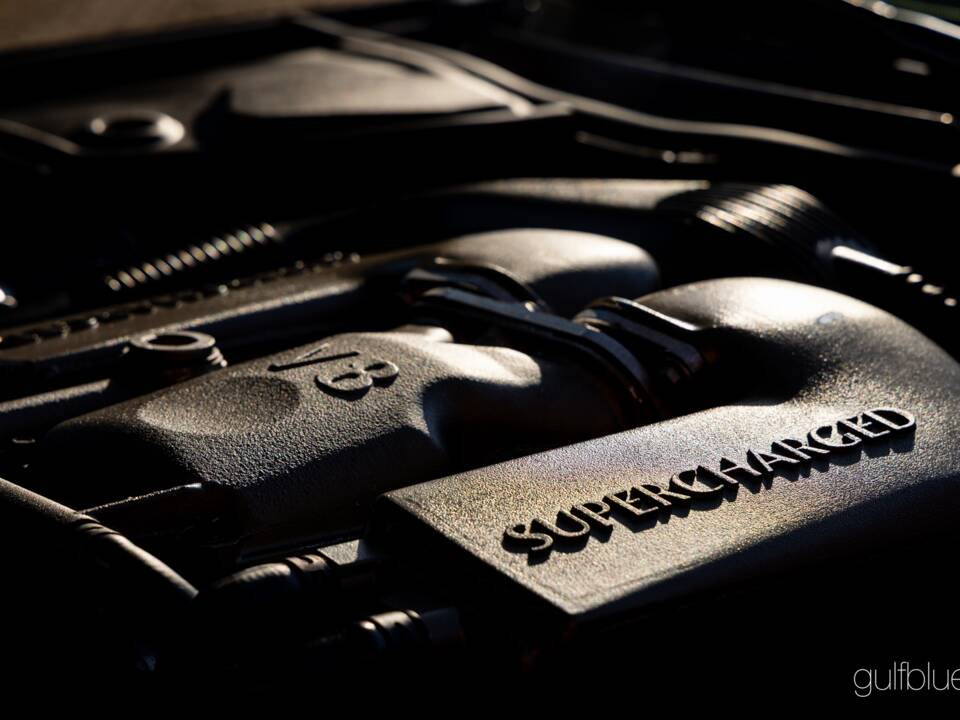 Image 54/70 of Jaguar XKR (2004)