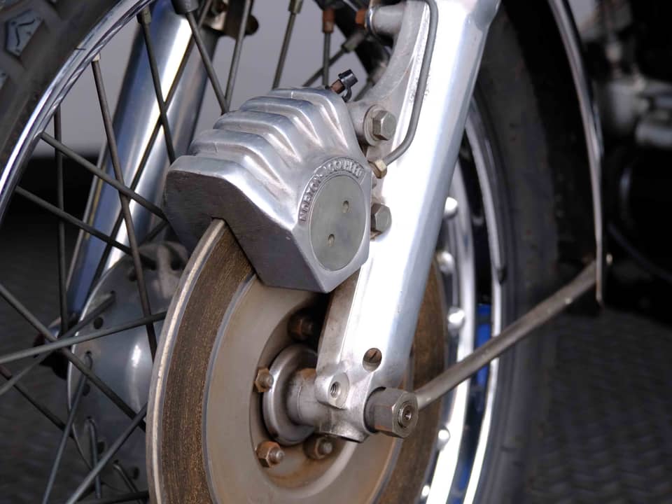 Image 32/83 of Norton 850 MKIII Roadster (1975)