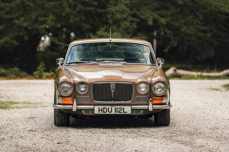 Image 36/50 of Jaguar XJ 12 (1972)