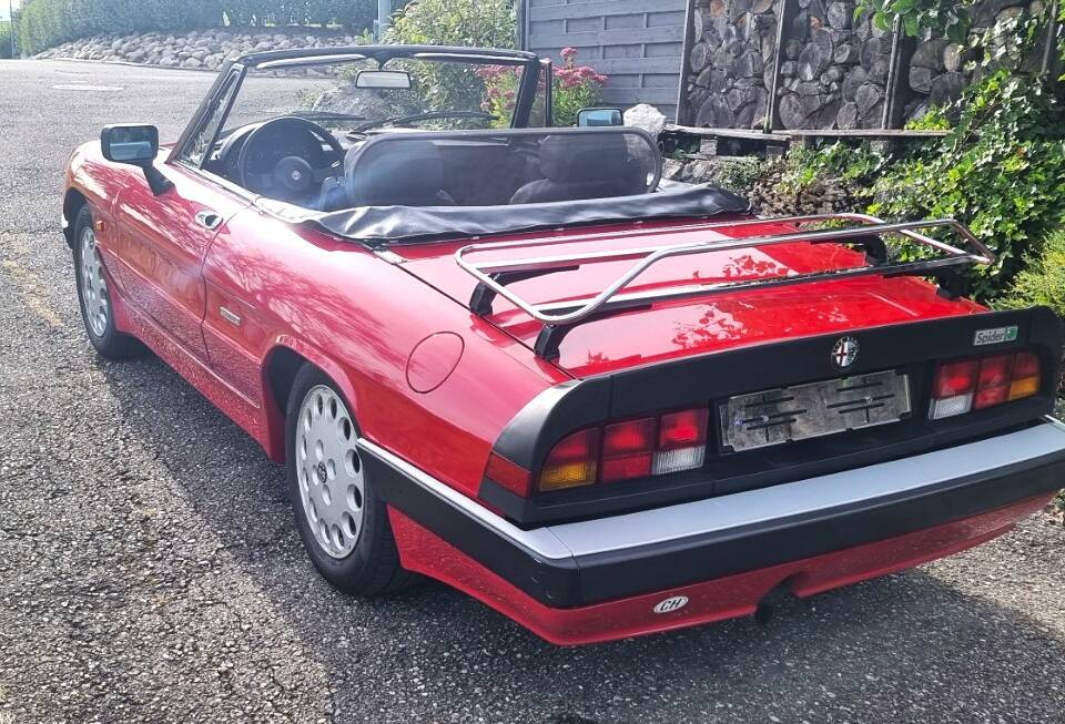 Image 7/14 of Alfa Romeo 2.0 Spider (1989)