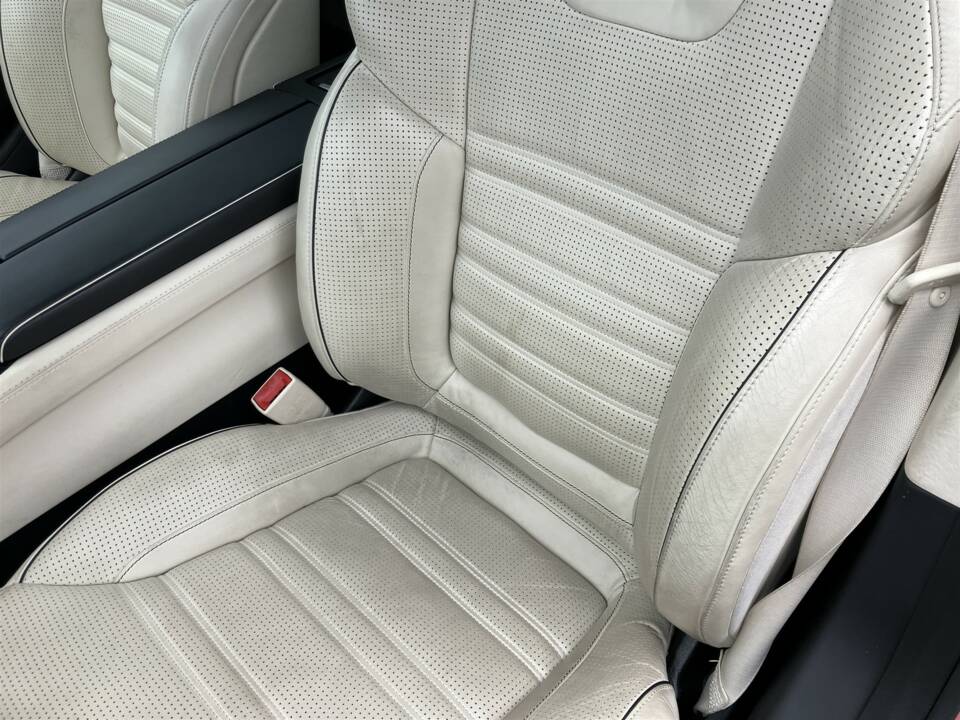 Afbeelding 30/70 van Mercedes-Benz SL 63 AMG (2012)