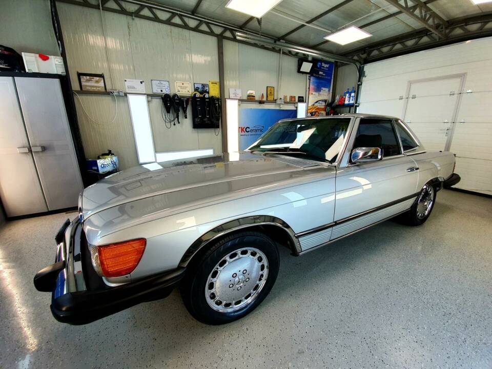 Bild 14/22 von Mercedes-Benz 380 SL (1984)