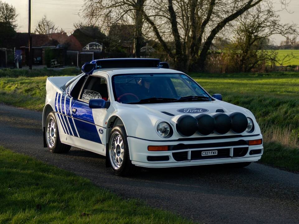 Image 1/50 of Ford RS200 (1986)