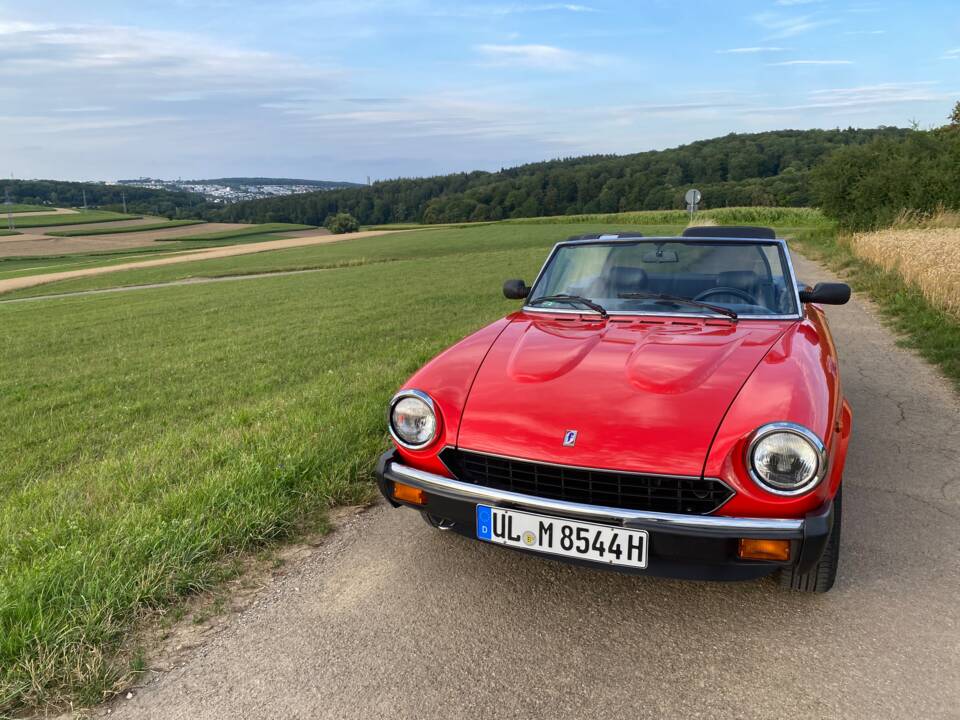 Bild 2/6 von FIAT 124 Spidereuropa (1985)