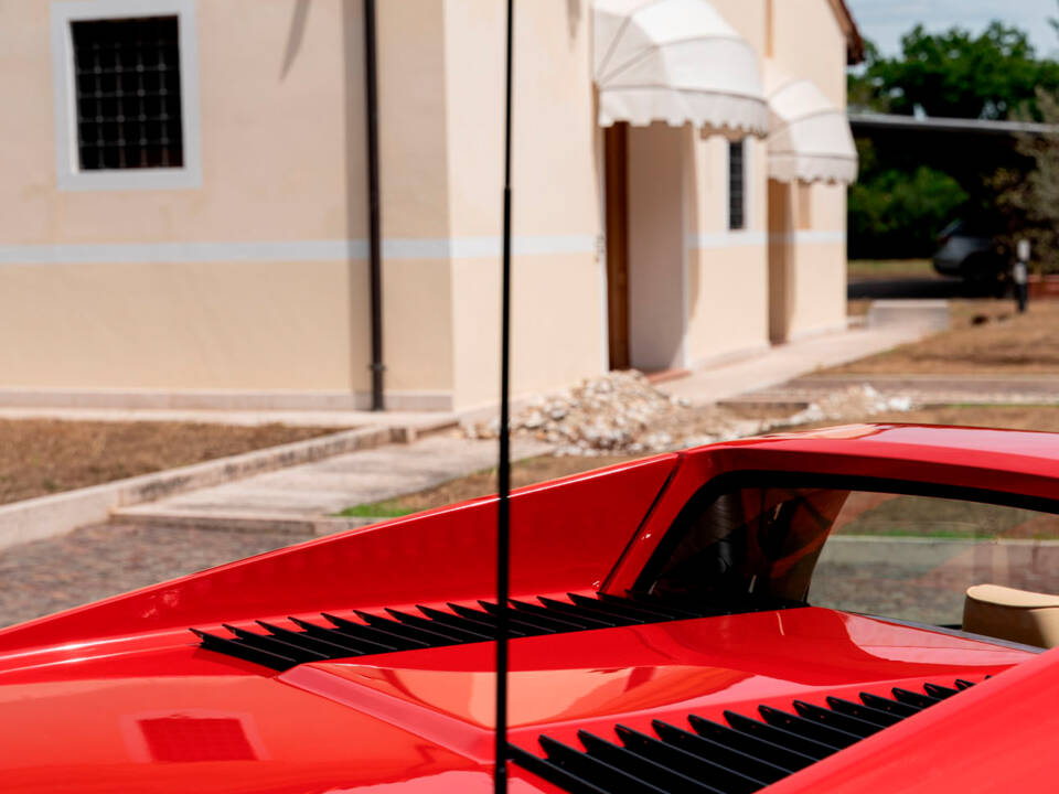 Image 43/46 de Ferrari 308 GTSi (1982)