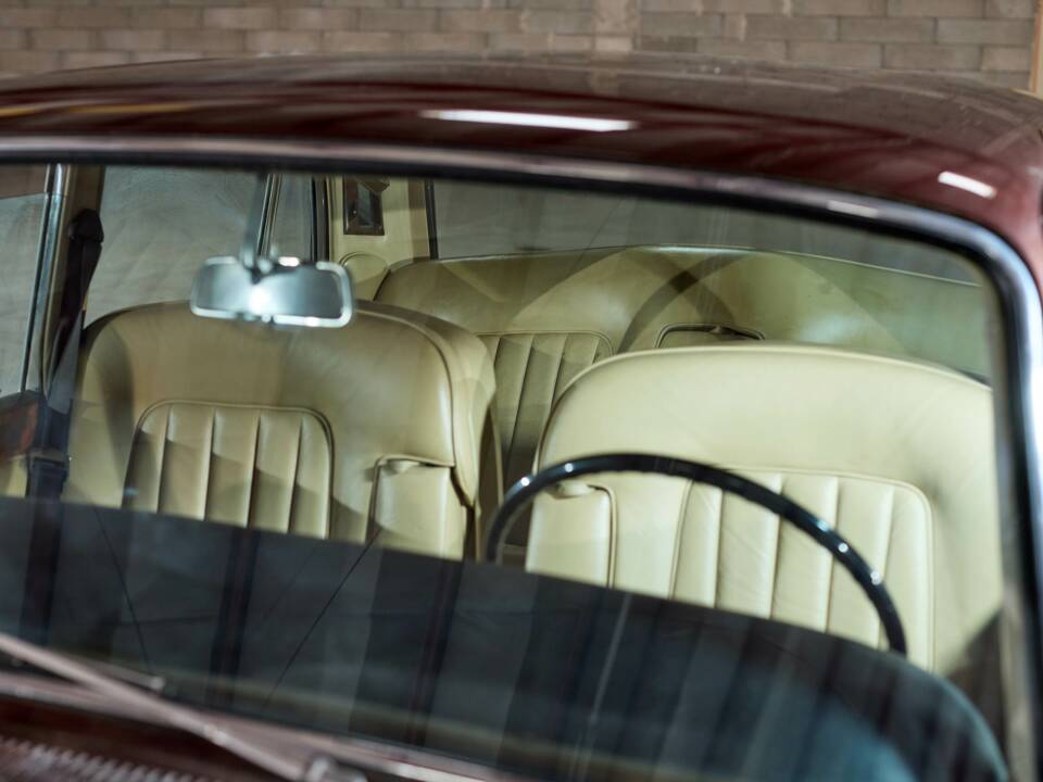 Bild 51/69 von Rolls-Royce Silver Shadow I (1971)