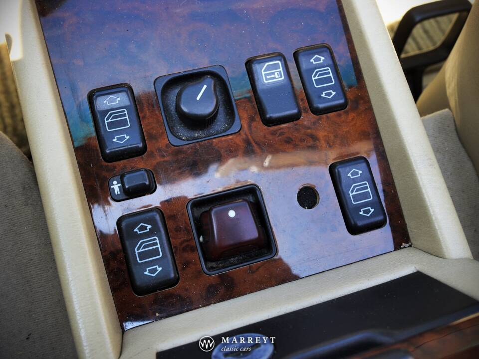 Bild 68/79 von Mercedes-Benz E 220 (1996)