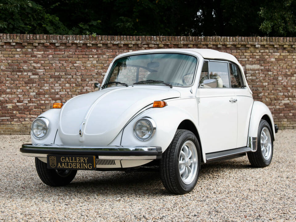 Image 10/50 of Volkswagen Käfer 1303 &quot;Champagne Edition&quot; (1977)