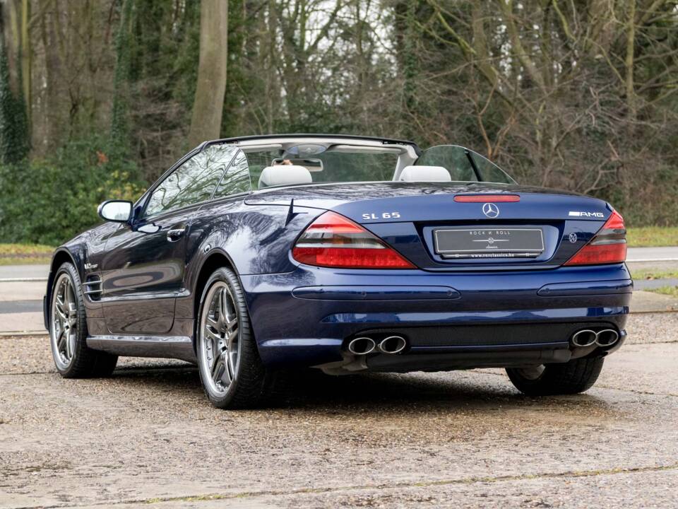 Image 6/42 of Mercedes-Benz SL 65 AMG (2006)