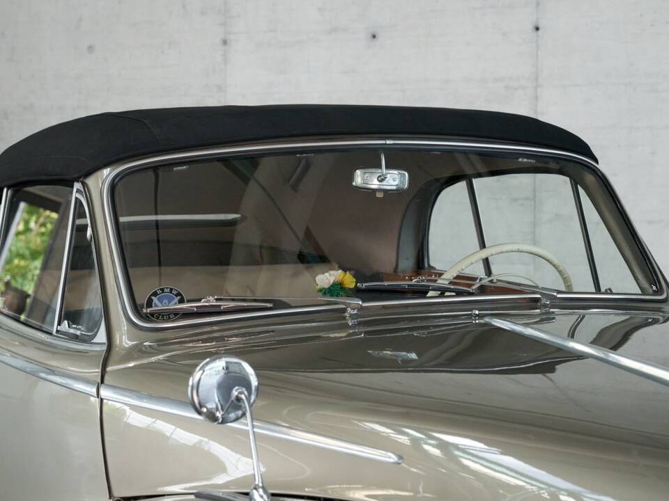 Immagine 36/50 di BMW 502 Baur (1955)
