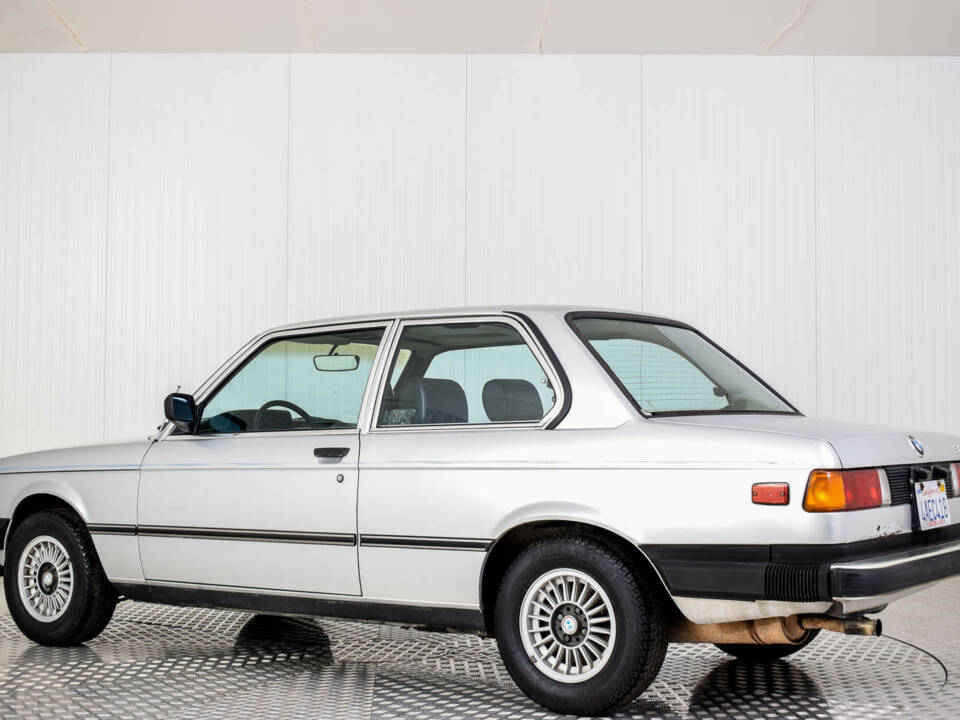 Image 23/50 of BMW 320&#x2F;6 (1981)