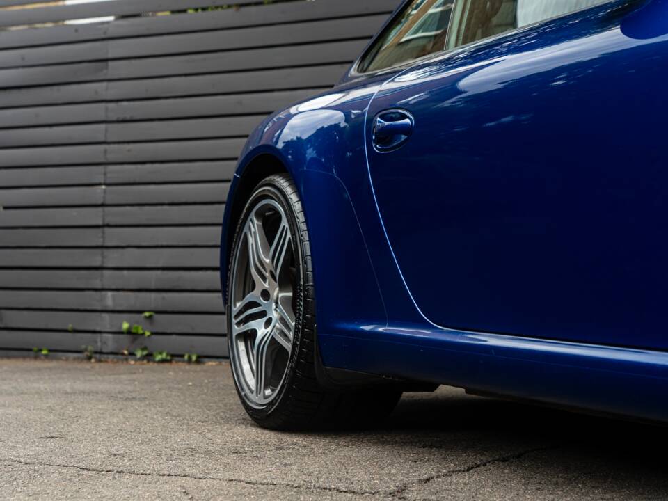 Image 43/50 of Porsche 911 Carrera S (2010)