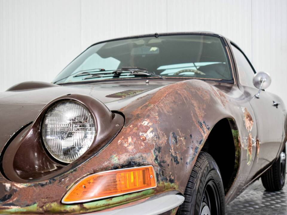 Image 25/50 of Opel GT&#x2F;J 1900 (1971)