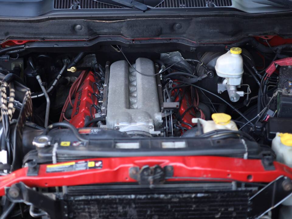 Image 7/82 of Dodge Ram SRT 10 (2005)