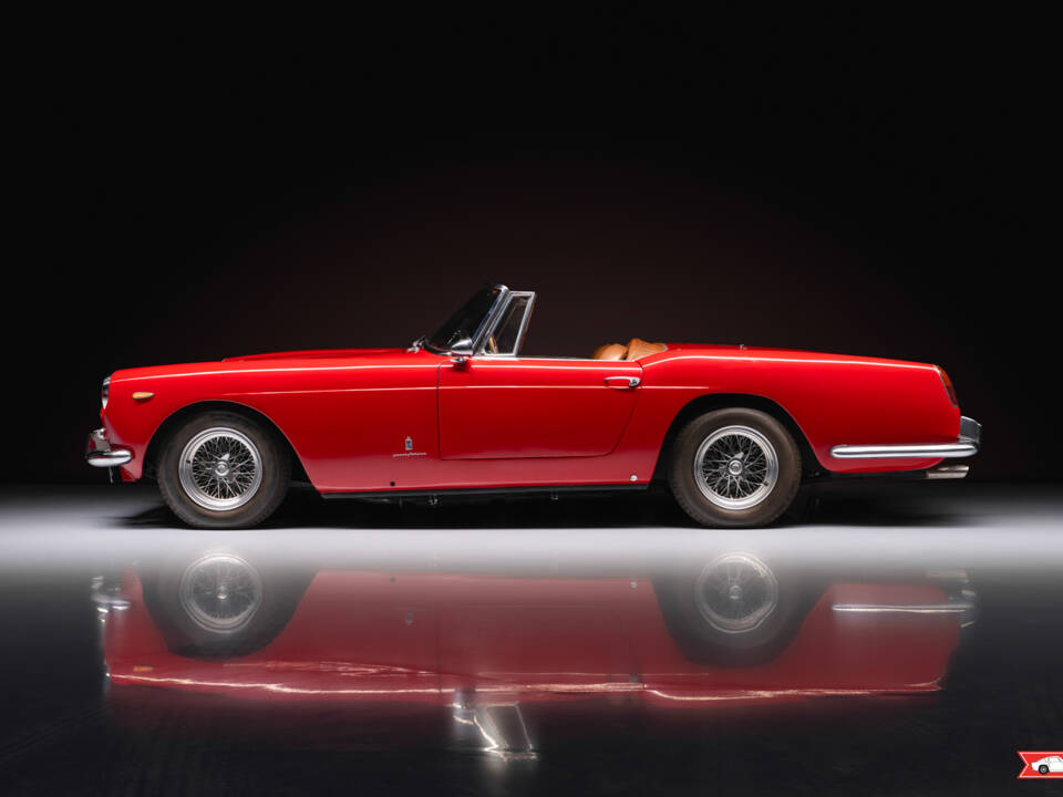 Image 1/5 de Ferrari 250 GT Cabriolet Pininfarina (1961)