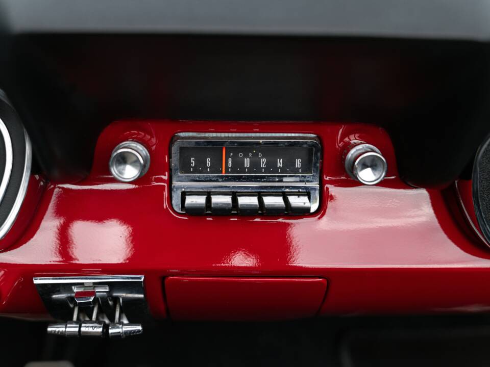 Image 18/20 of Ford Mustang 289 (1966)