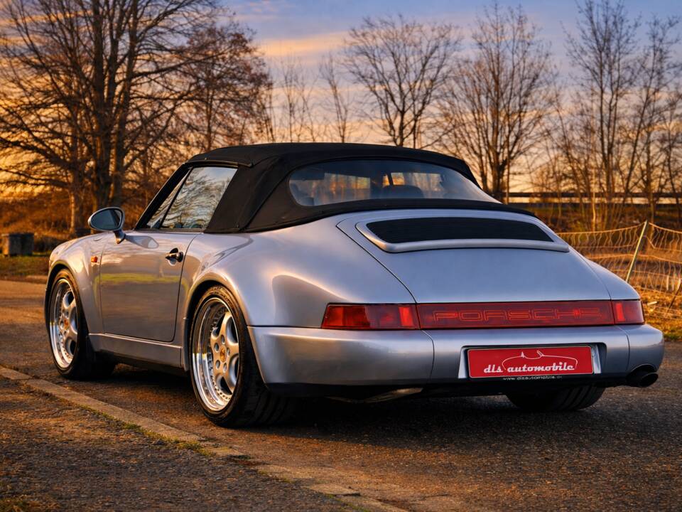 Image 2/37 de Porsche 911 Carrera 2 (WTL) (1992)