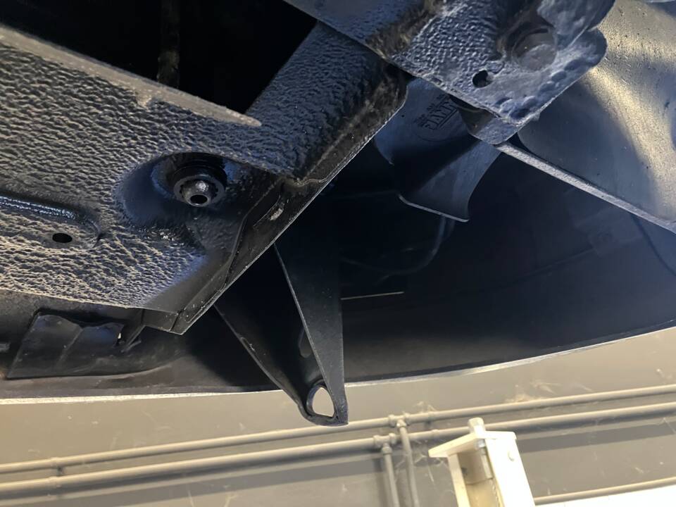 Bild 23/23 von Alfa Romeo 2.0 Spider (1991)