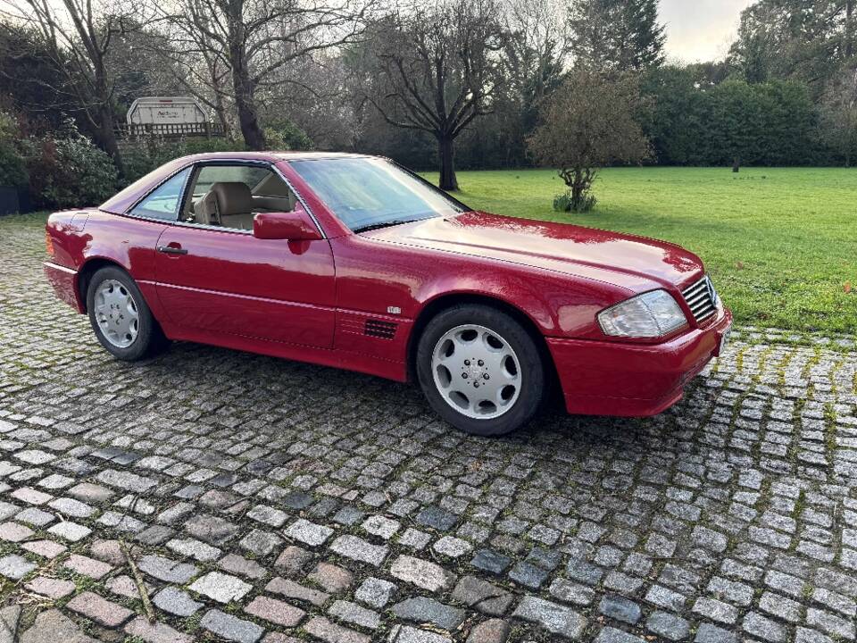 Image 6/30 of Mercedes-Benz SL 280 (1994)