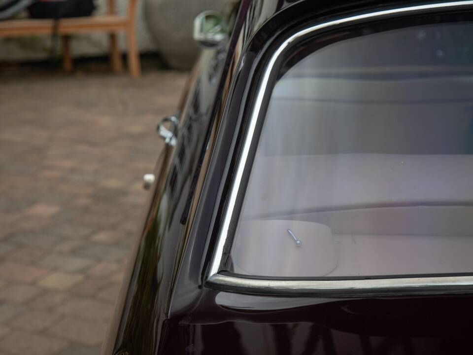 Image 42/50 of Rolls-Royce Silver Cloud III (1964)