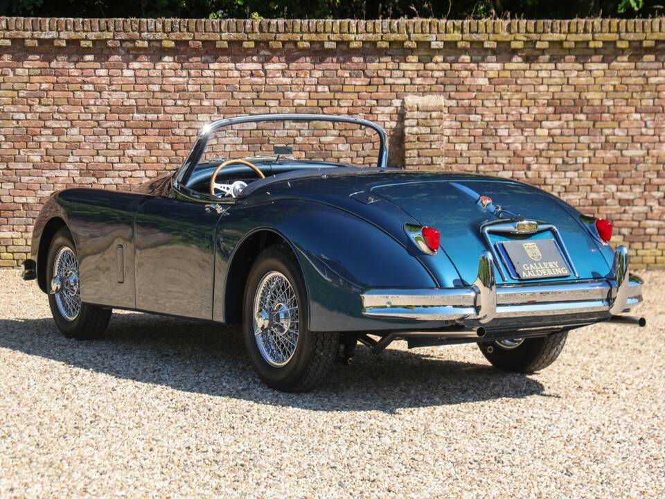 Image 44/50 of Jaguar XK 150 3.4 S OTS (1958)