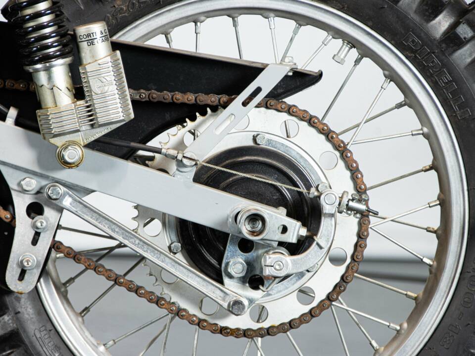 Immagine 31/50 di Aspes DUMMY (1977)