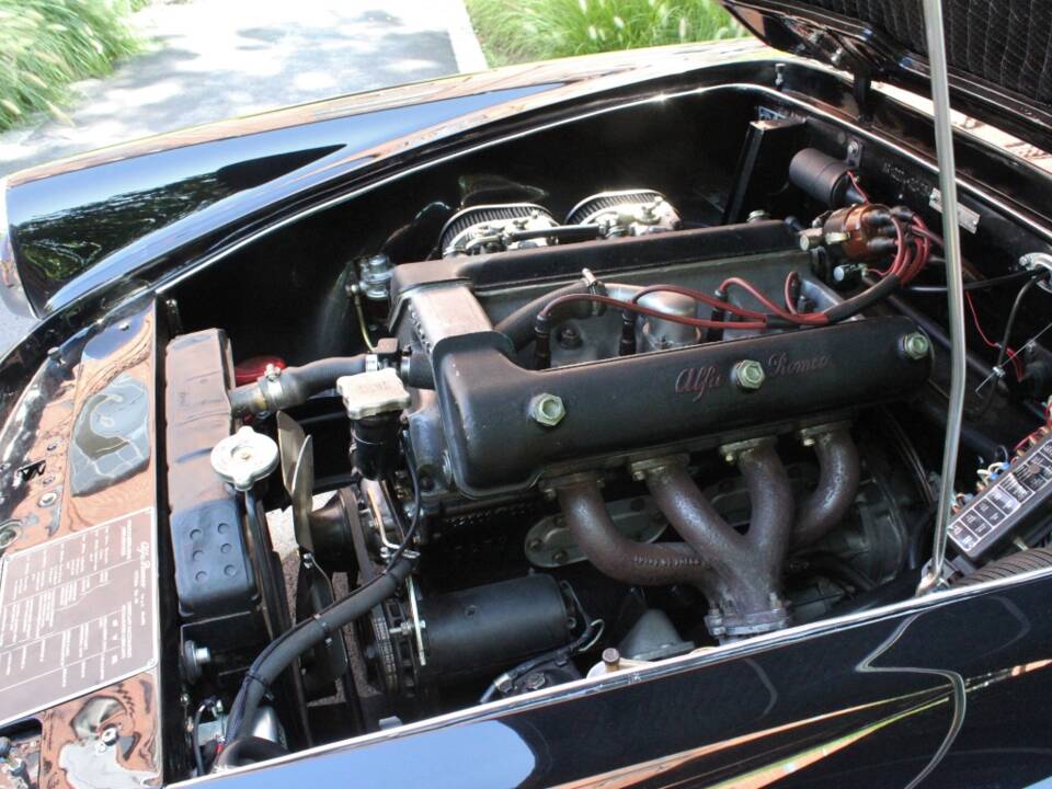 Imagen 8/20 de Alfa Romeo 2000 Spider (1960)