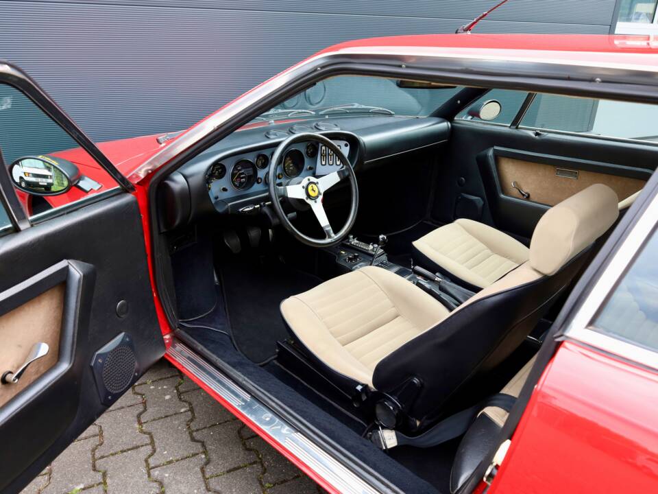 Image 6/25 of Ferrari Dino 308 GT4 (1975)