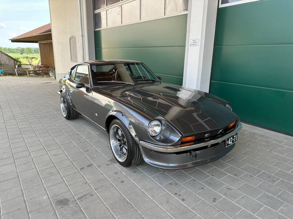 Image 48/64 of Datsun 280 Z (1976)