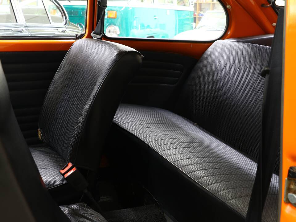 Bild 16/31 von Volkswagen Käfer 1200 (1972)