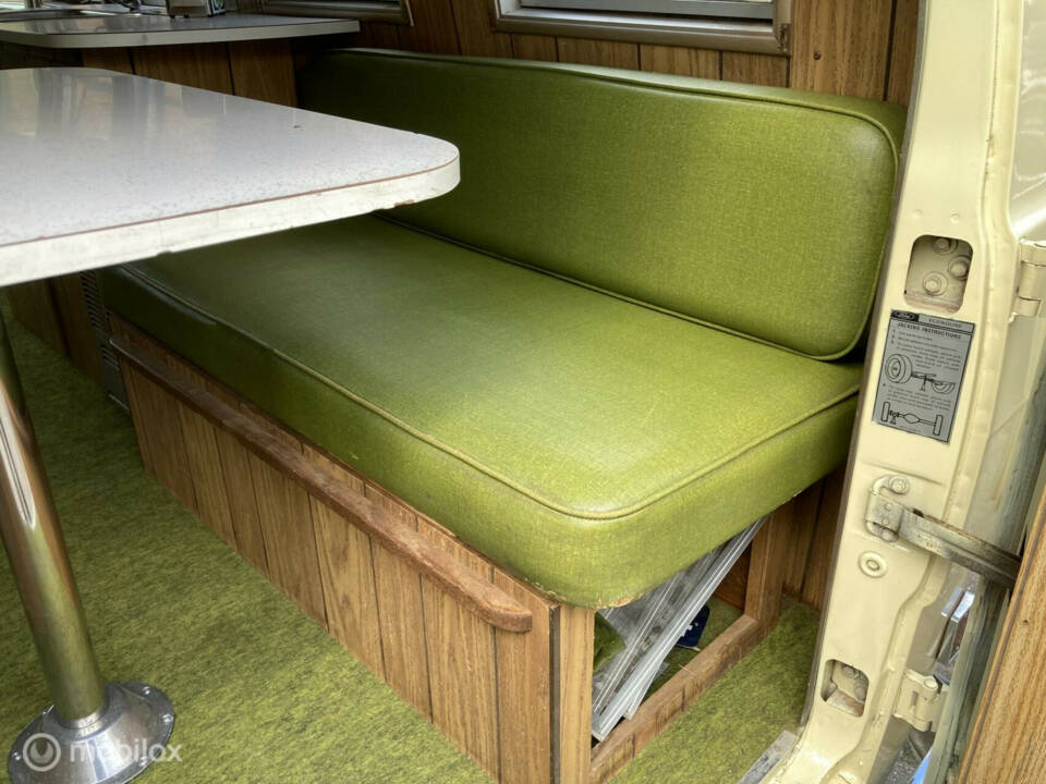 Image 39/50 of Ford Econoline E 300 (1971)