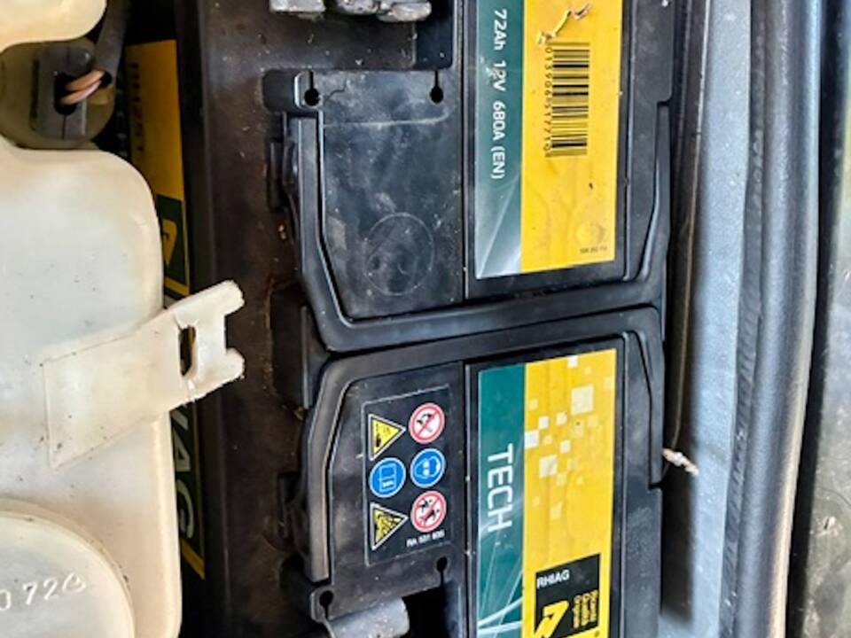 Afbeelding 70/73 van Mercedes-Benz 380 SE (1984)