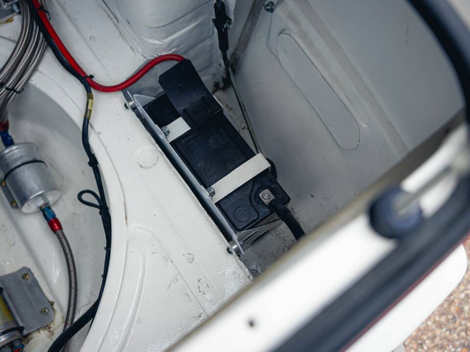 Image 52/56 de BMW M3 (1988)