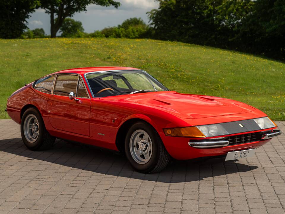 Bild 7/79 von Ferrari 365 GTB/4 Daytona (1969)