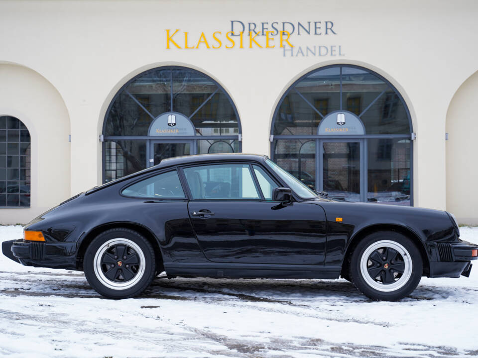 Image 9/27 of Porsche 911 Carrera 3.2 (1985)