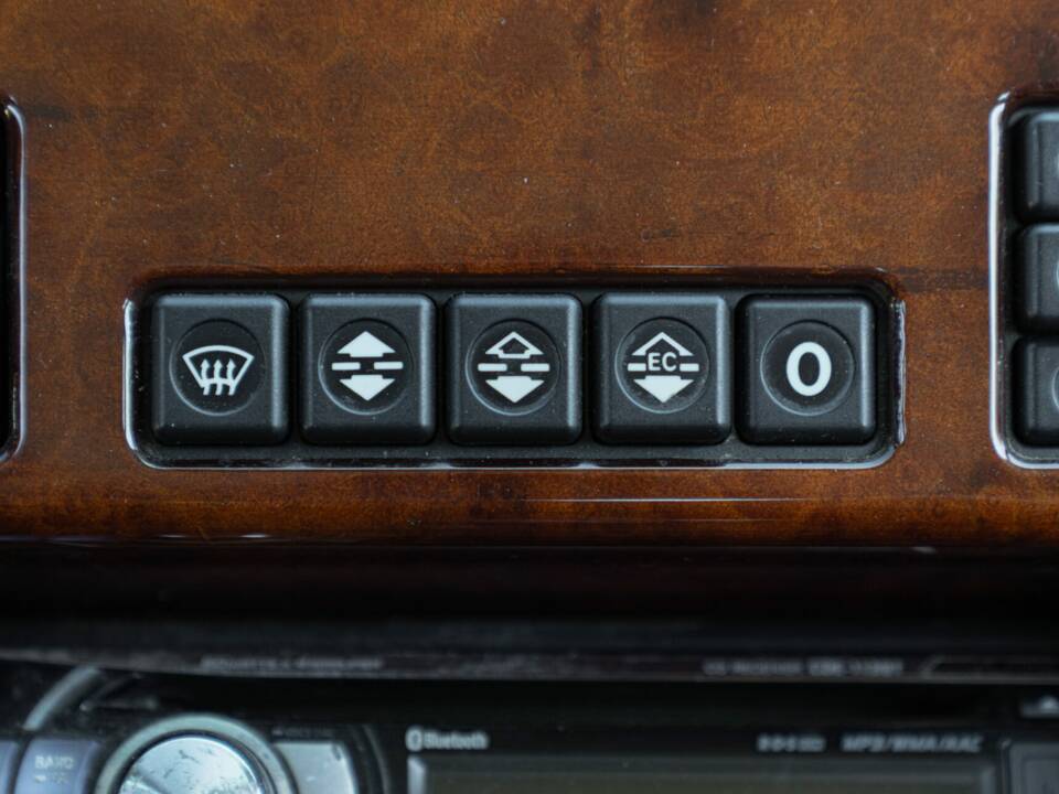 Immagine 28/44 di Mercedes-Benz 200 TE (1992)