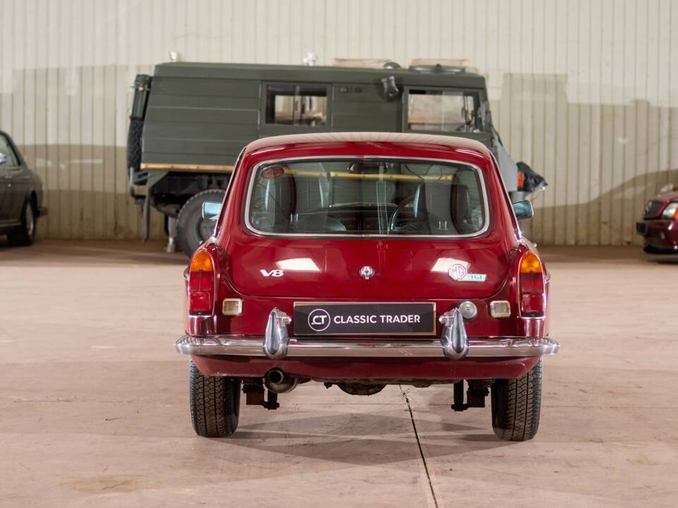 Immagine 3/29 di MG MGB GT V8 (1974)